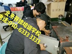 免费观看操逼网址"